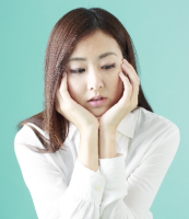 ������؋��̔Y�݁F��s�ō������E�C�Ӑ����E���Ȕj�Y�E�l�Đ�������